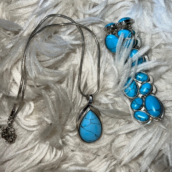 TURQUOISE AND STERLING NECKLACE AND BRACELET - Picture 1 of 4